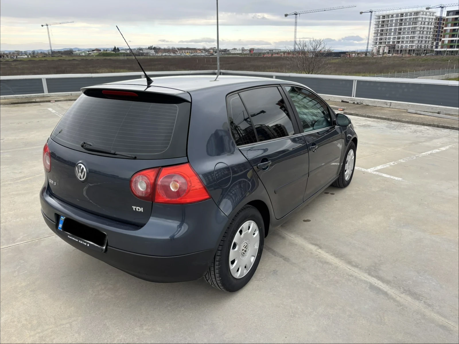 VW Golf 1.9 TDI 6 скорости Заводски без ДПФ!, снимка 5 - Автомобили и джипове - 54001252