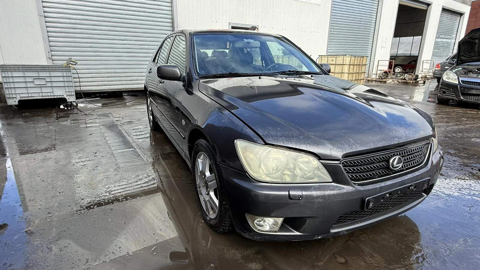 Lexus IS, снимка 2 - Автомобили и джипове - 54186883