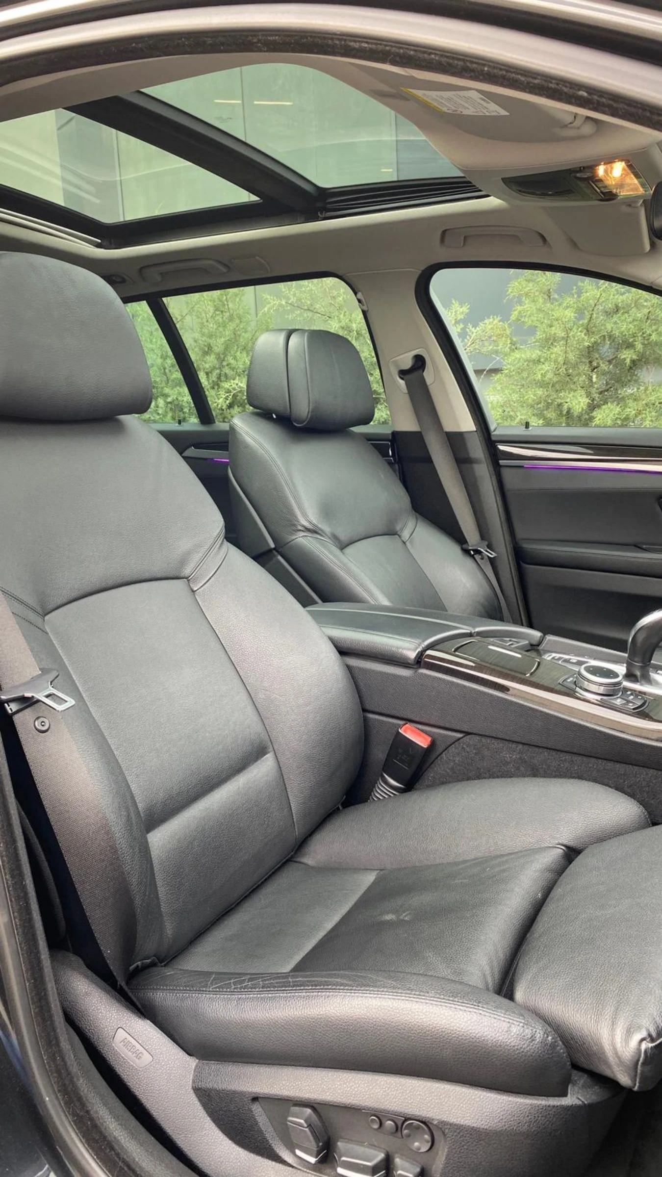 BMW 530 xd, снимка 10 - Автомобили и джипове - 54296366