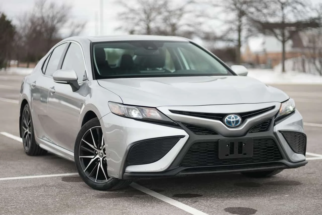 Toyota Camry * Hybrid * ЛИЦЕНЗИРАН ДИЛЪР * АВТОКРЕДИТ, снимка 9 - Автомобили и джипове - 54737591