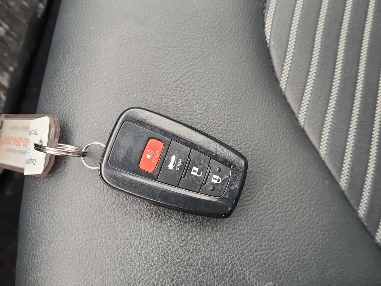 Toyota Camry * Hybrid * ЛИЦЕНЗИРАН ДИЛЪР * АВТОКРЕДИТ, снимка 12 - Автомобили и джипове - 54737591