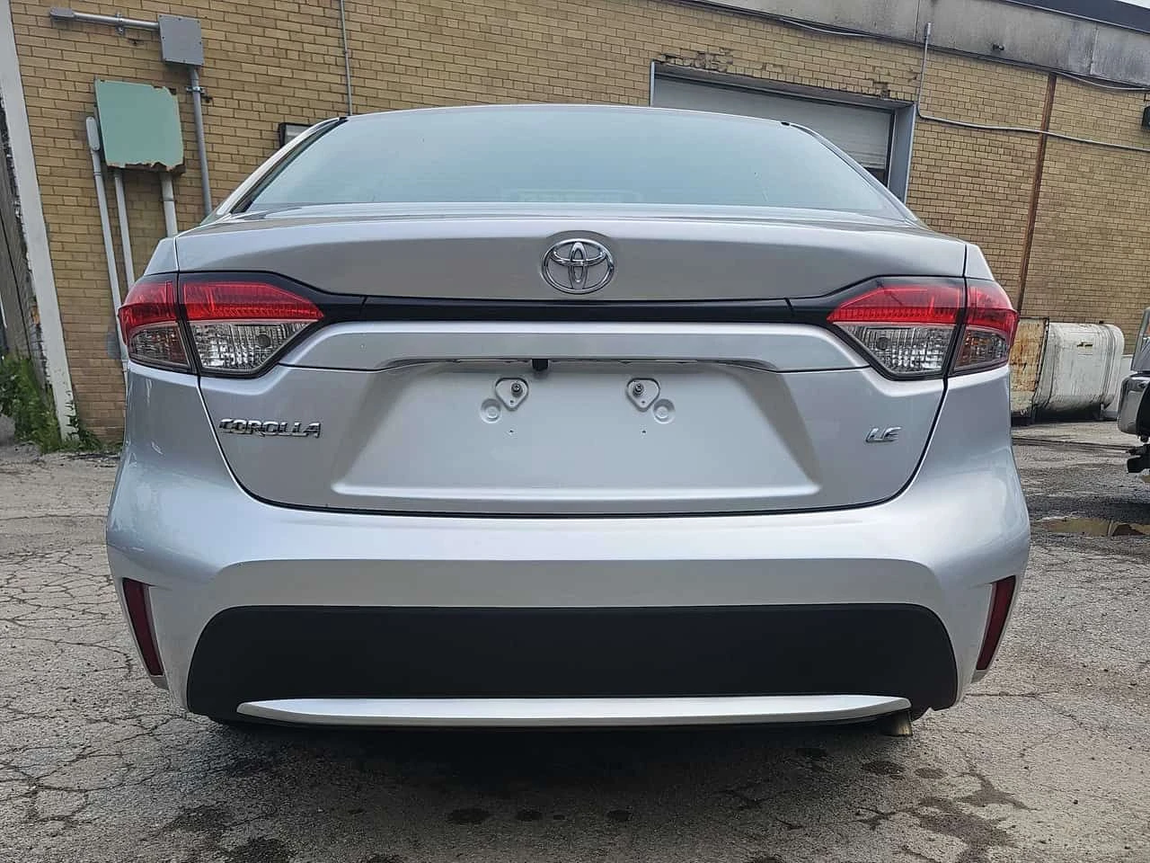 Toyota Corolla LE CVT | CARFAX | БЕЗ ПЪРВОНАЧАЛНА ВНОСКА, снимка 4 - Автомобили и джипове - 54919522