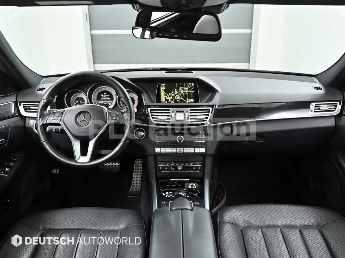 Mercedes-Benz E 350 4MATIC !AMG LINE! !PANO! !360!, снимка 7 - Автомобили и джипове - 54953761