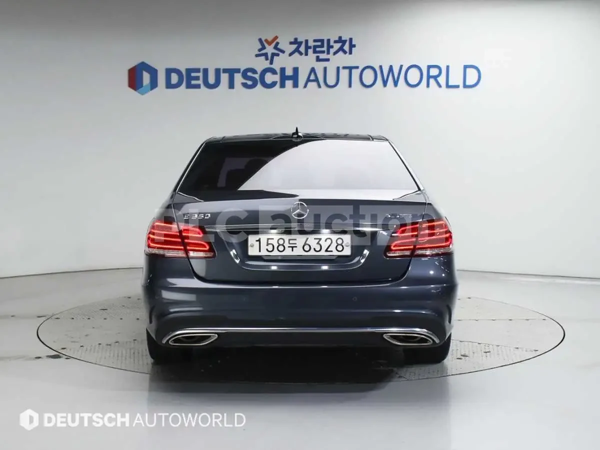 Mercedes-Benz E 350 4MATIC !AMG LINE! !PANO! !360!, снимка 4 - Автомобили и джипове - 54953761