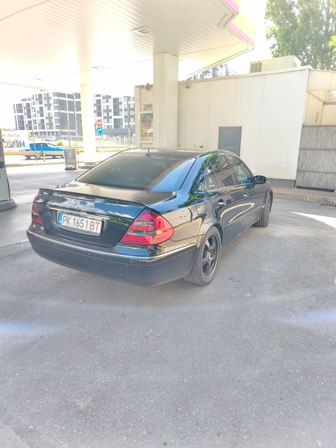 Mercedes-Benz E 220 ELEGANCE, снимка 4 - Автомобили и джипове - 54960986