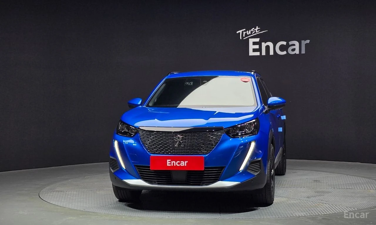 Peugeot 2008 ПОДГРЕВИ * 360 КАМЕРА * ОПЦИЯ ЗА ФИНАНСИРАНЕ, снимка 4 - Автомобили и джипове - 55281419