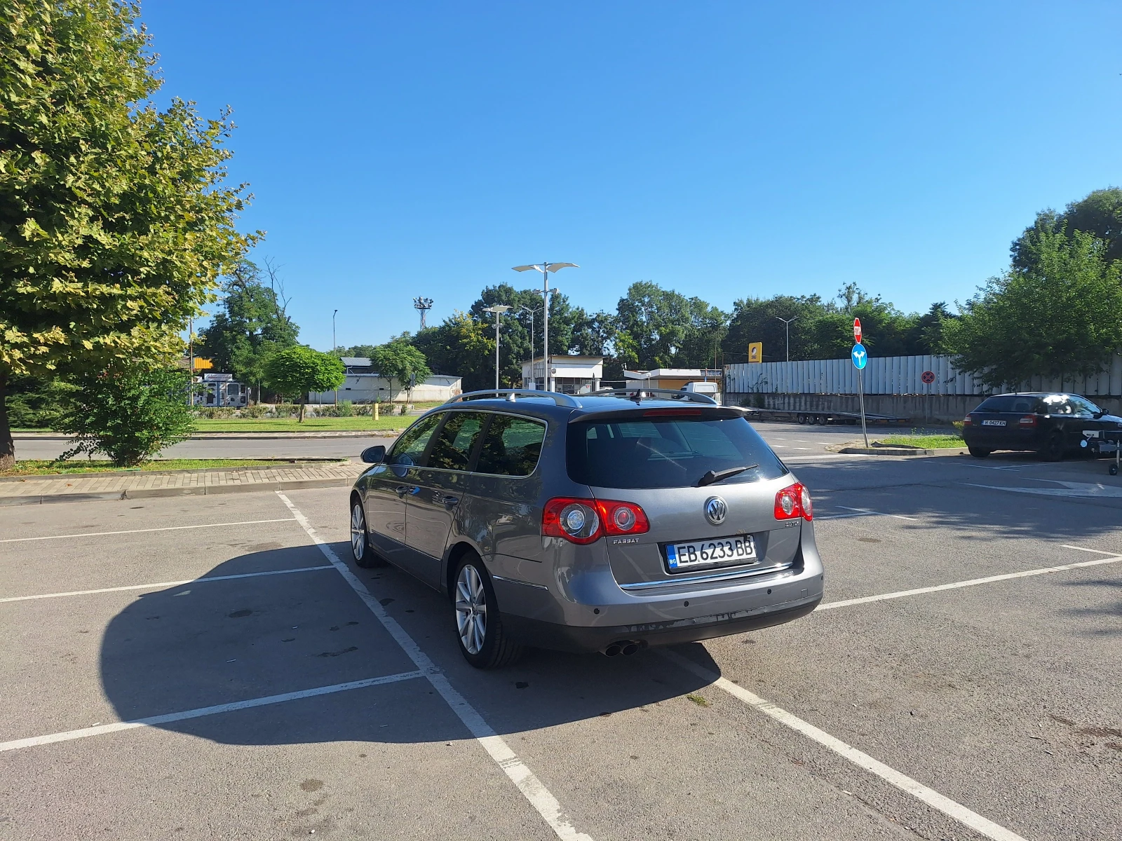VW Passat 2.0 TDI, снимка 3 - Автомобили и джипове - 55509583