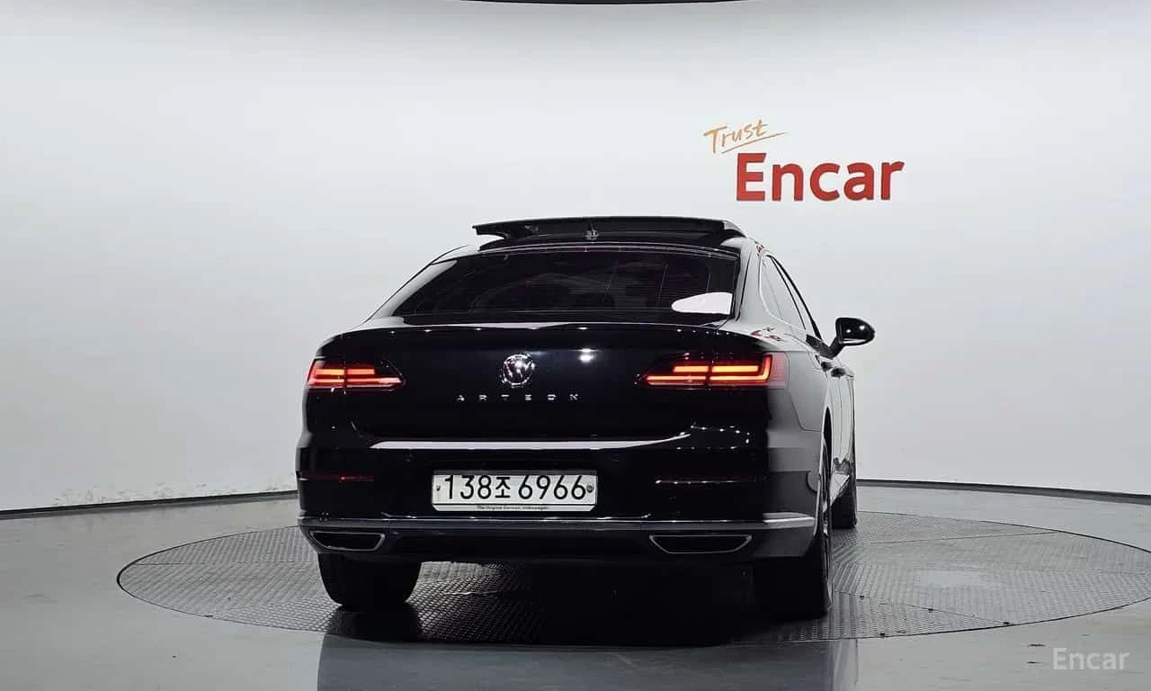 VW Arteon * 2.0 TDI Prestige * CARFAX * ЦЕНА ДО БГ, снимка 4 - Автомобили и джипове - 55510513
