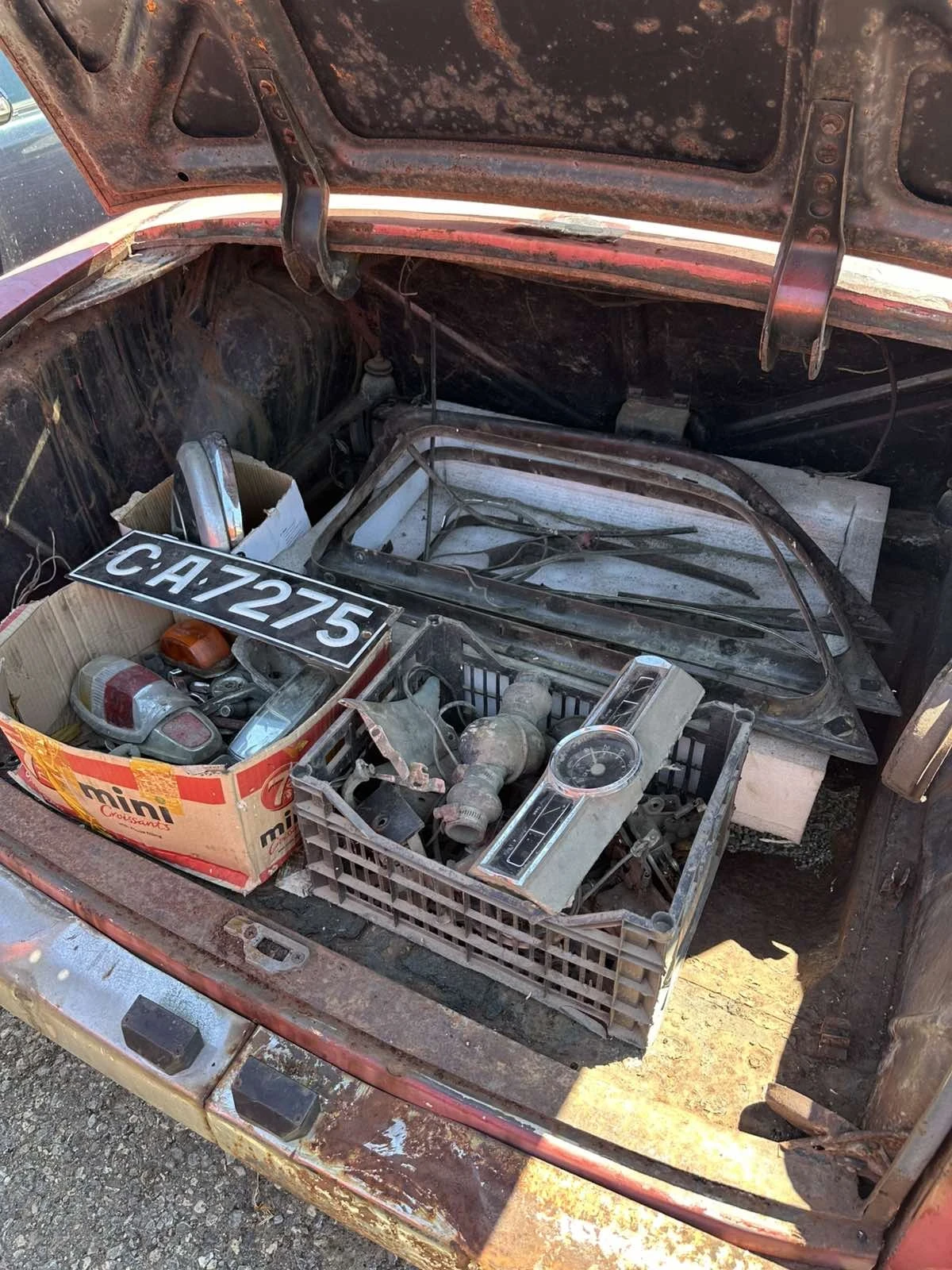 Mercedes-Benz 110, снимка 6 - Автомобили и джипове - 55536894