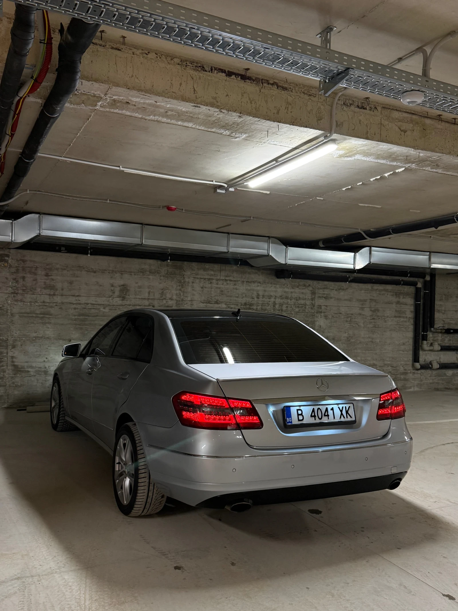 Mercedes-Benz E 350 Avantgarde, снимка 4 - Автомобили и джипове - 55646926