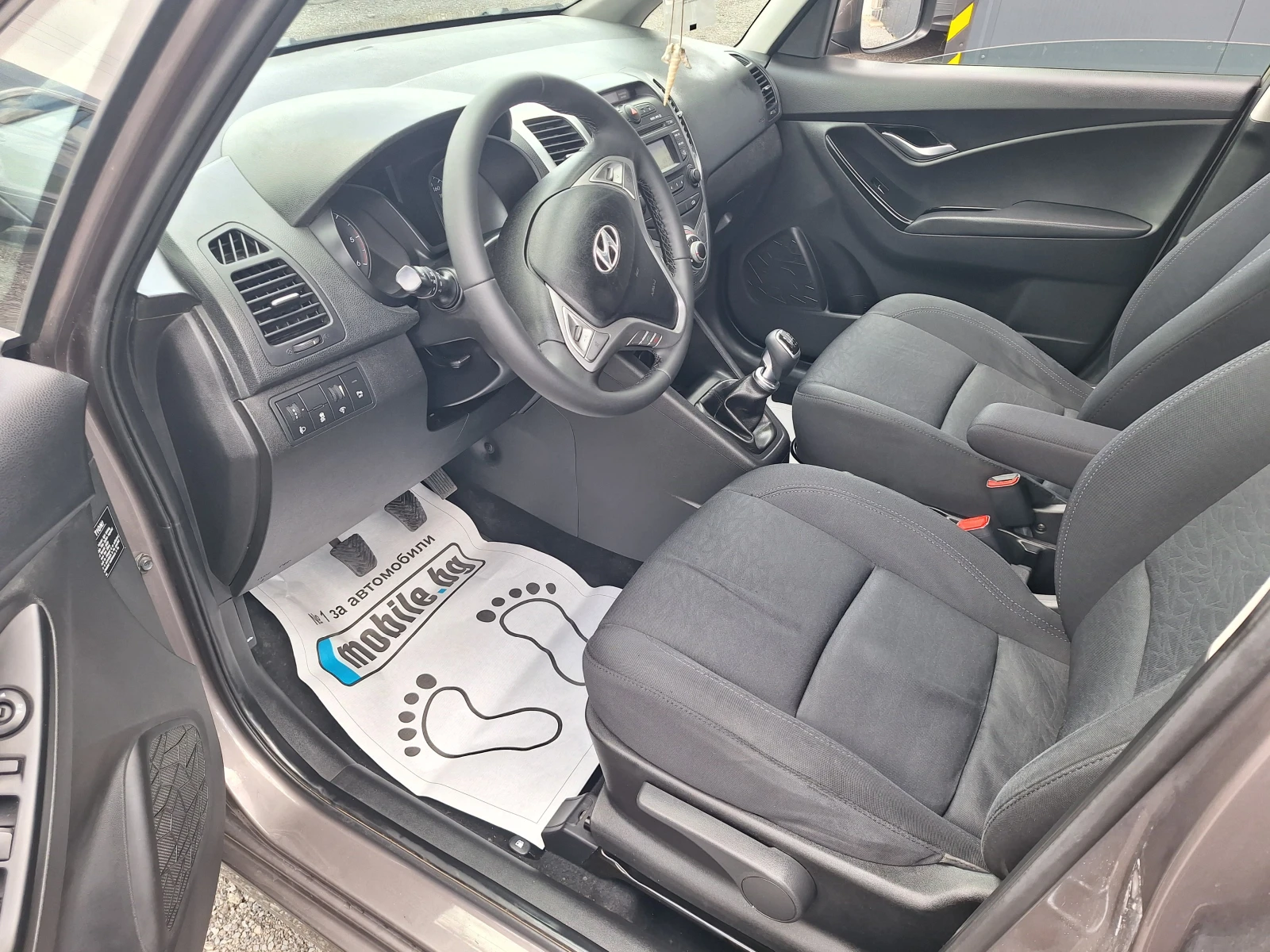 Hyundai Ix20 1.4crdi, снимка 8 - Автомобили и джипове - 55659422