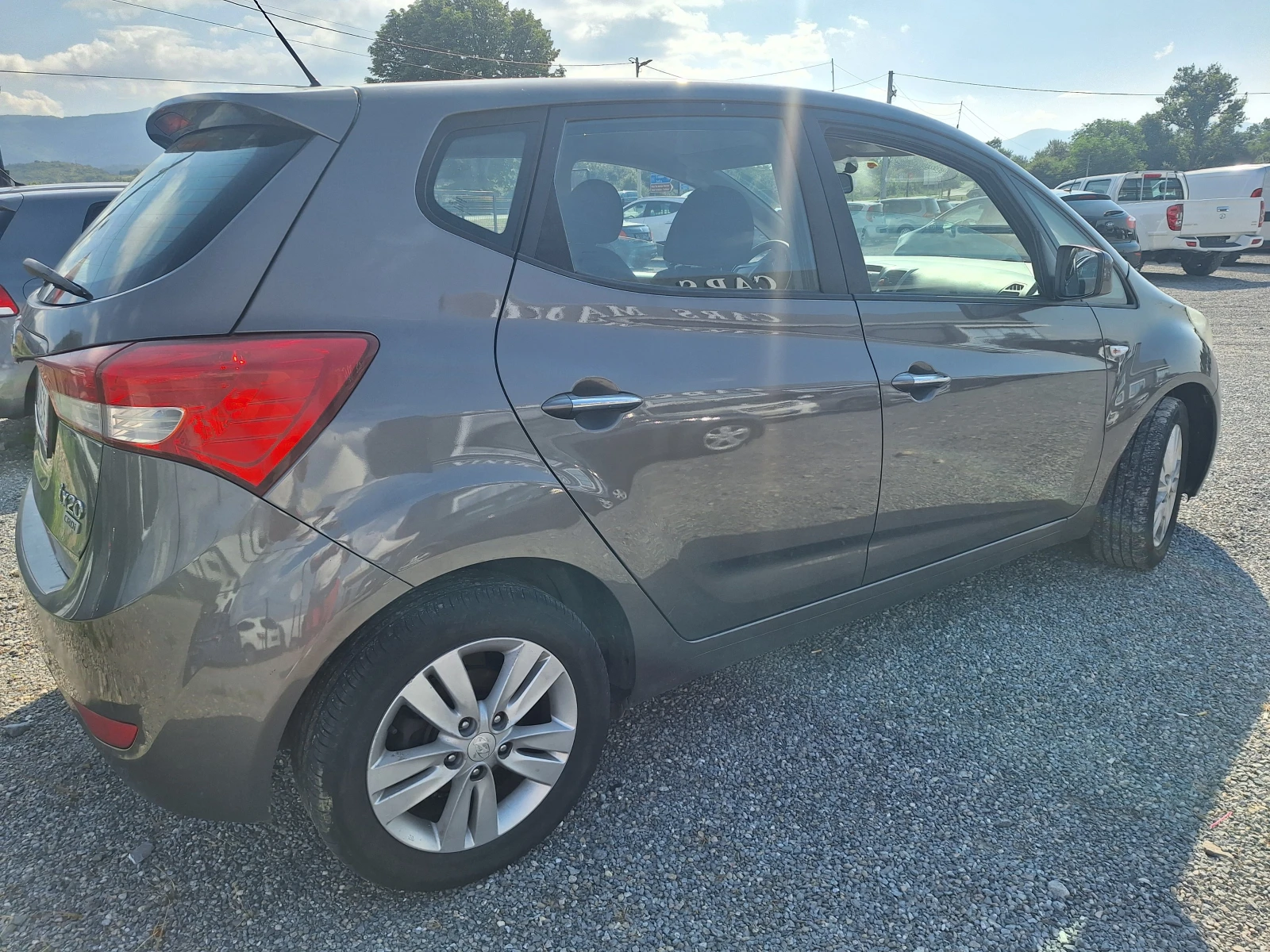 Hyundai Ix20 1.4crdi, снимка 4 - Автомобили и джипове - 55659422