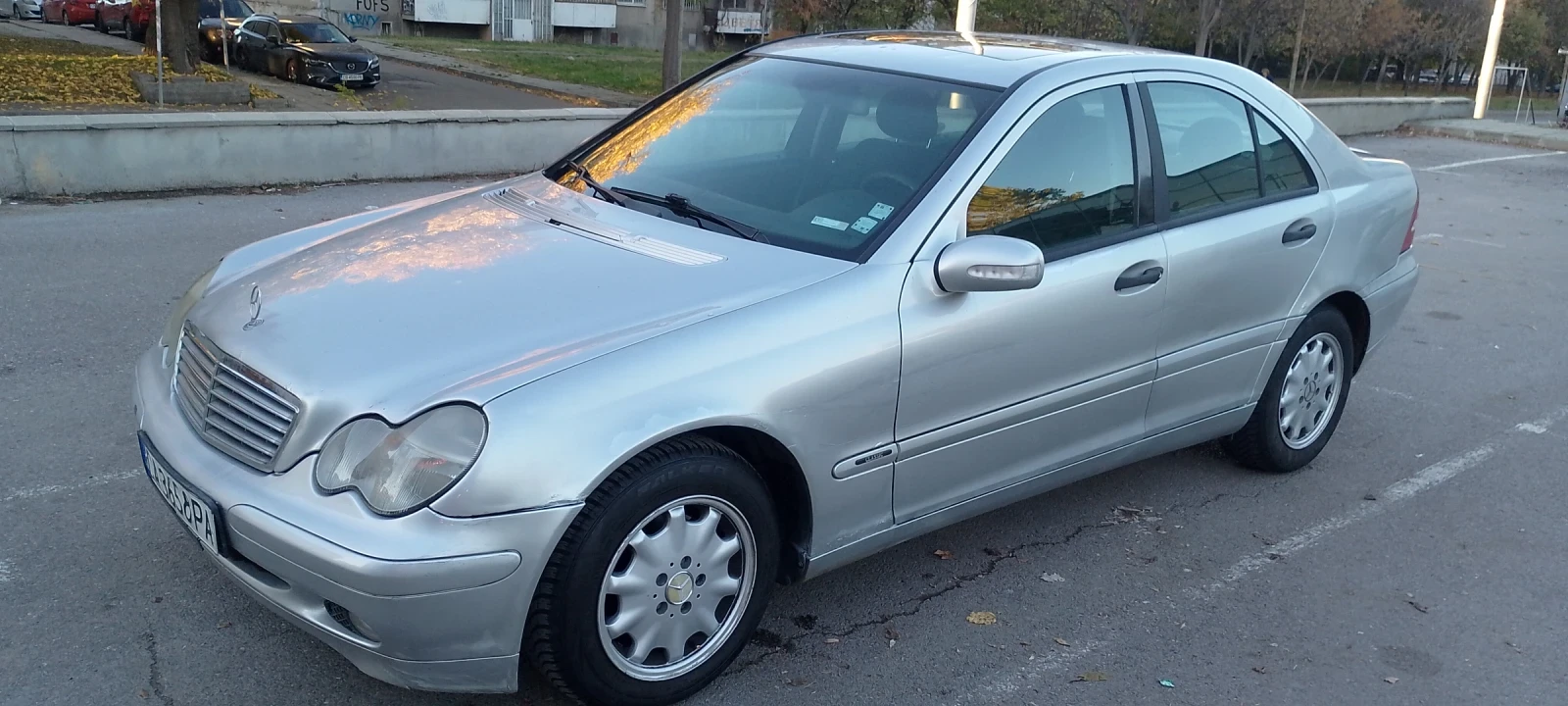 Mercedes-Benz C 180 1.8бензин, снимка 5 - Автомобили и джипове - 55901990