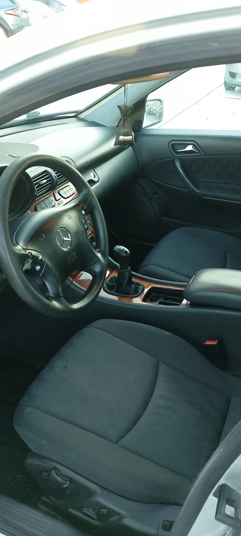 Mercedes-Benz C 180 1.8бензин, снимка 8 - Автомобили и джипове - 55901990