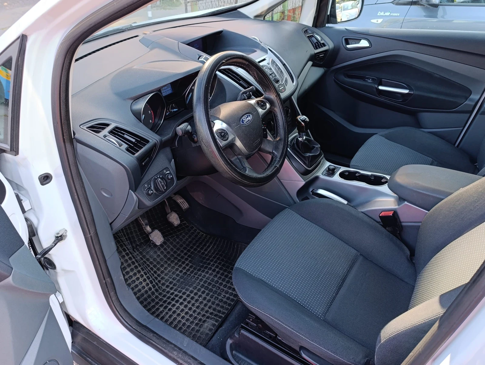 Ford C-max 1.6, снимка 11 - Автомобили и джипове - 56008576