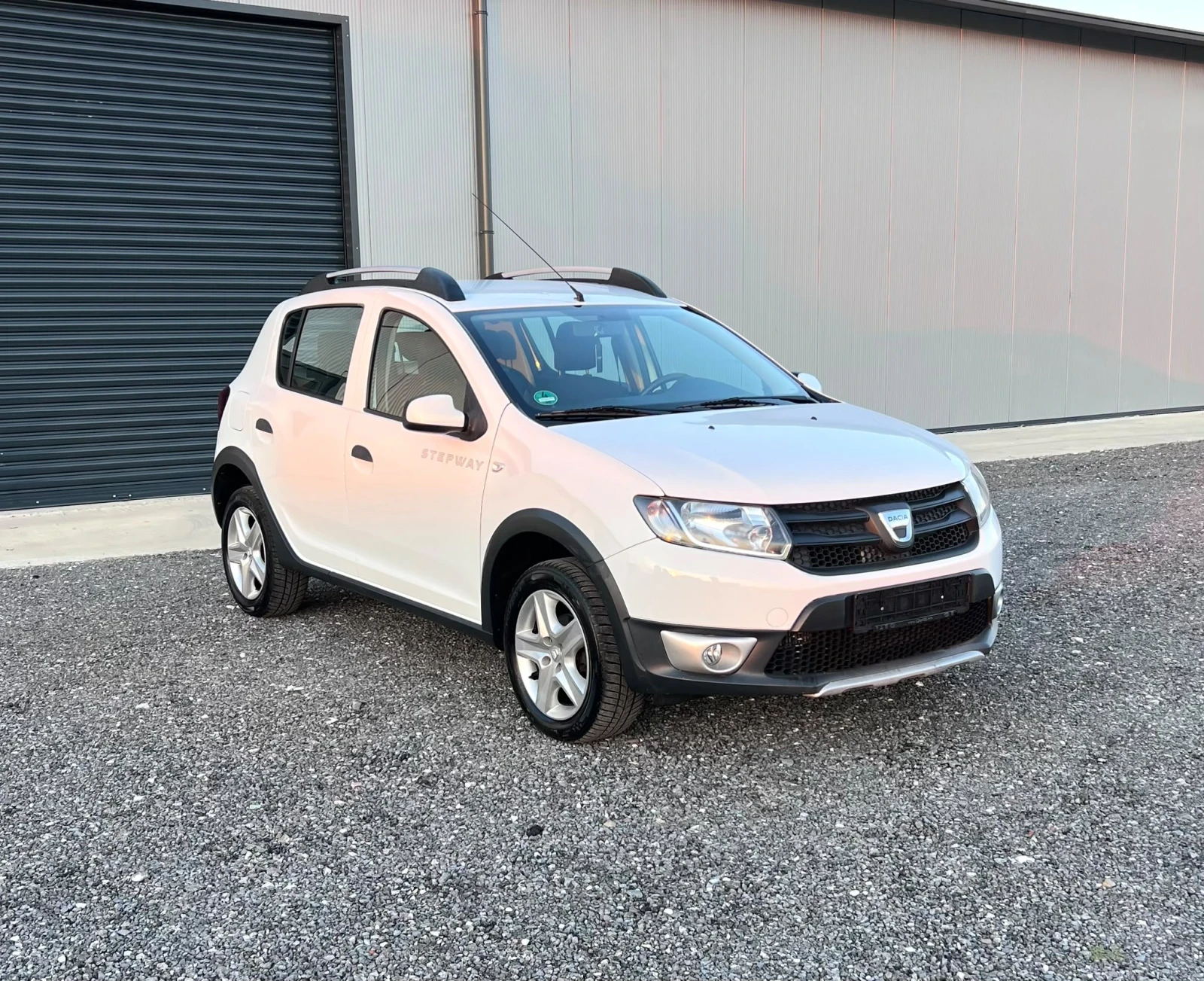 Dacia Sandero 1.5DCI/STEPWAY/90.838kм, снимка 2 - Автомобили и джипове - 56061960