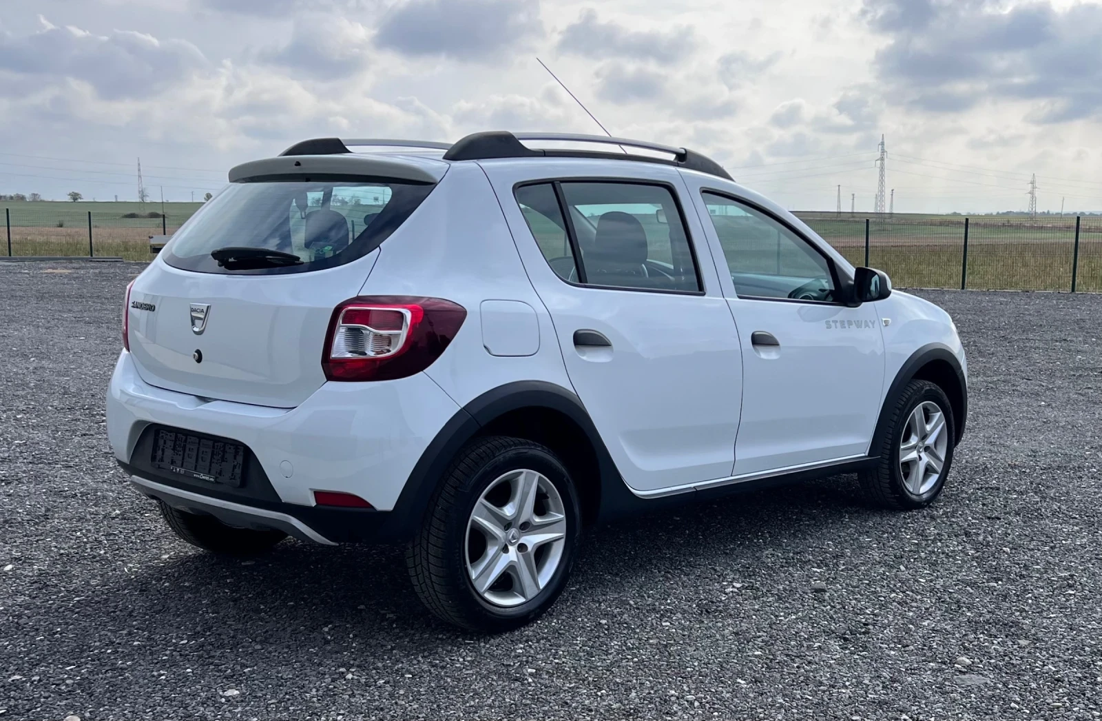 Dacia Sandero 1.5DCI/STEPWAY/90.838kм, снимка 3 - Автомобили и джипове - 56468637