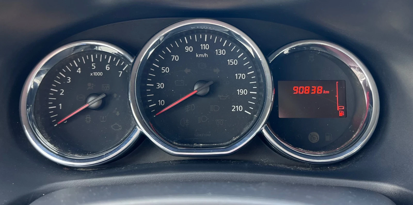 Dacia Sandero 1.5DCI/STEPWAY/90.838kм, снимка 10 - Автомобили и джипове - 56468637