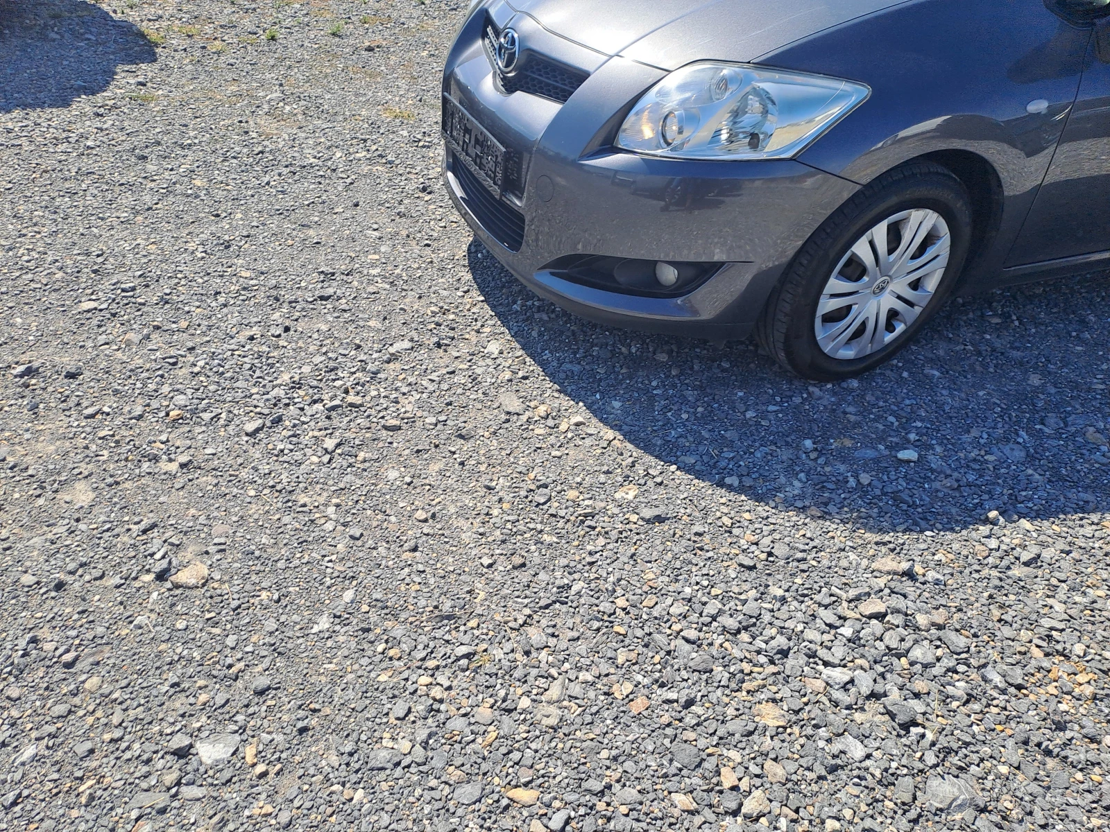 Toyota Auris 1.4VVTi 97k.c., снимка 2 - Автомобили и джипове - 56128816