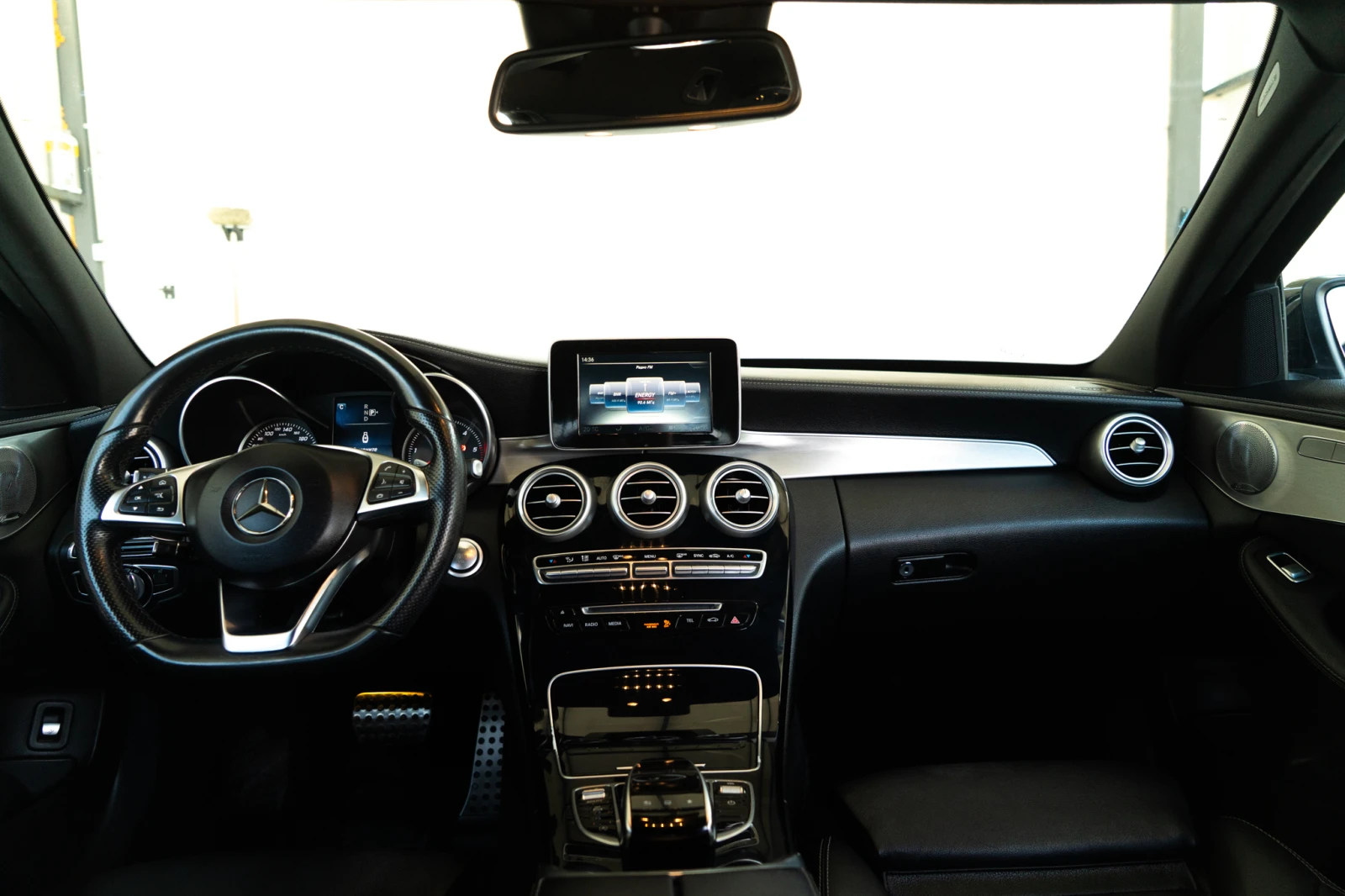 Mercedes-Benz C 250 D = BURMASTER = AMG PACK = TOP = ЛИЗИНГ, снимка 12 - Автомобили и джипове - 56181419