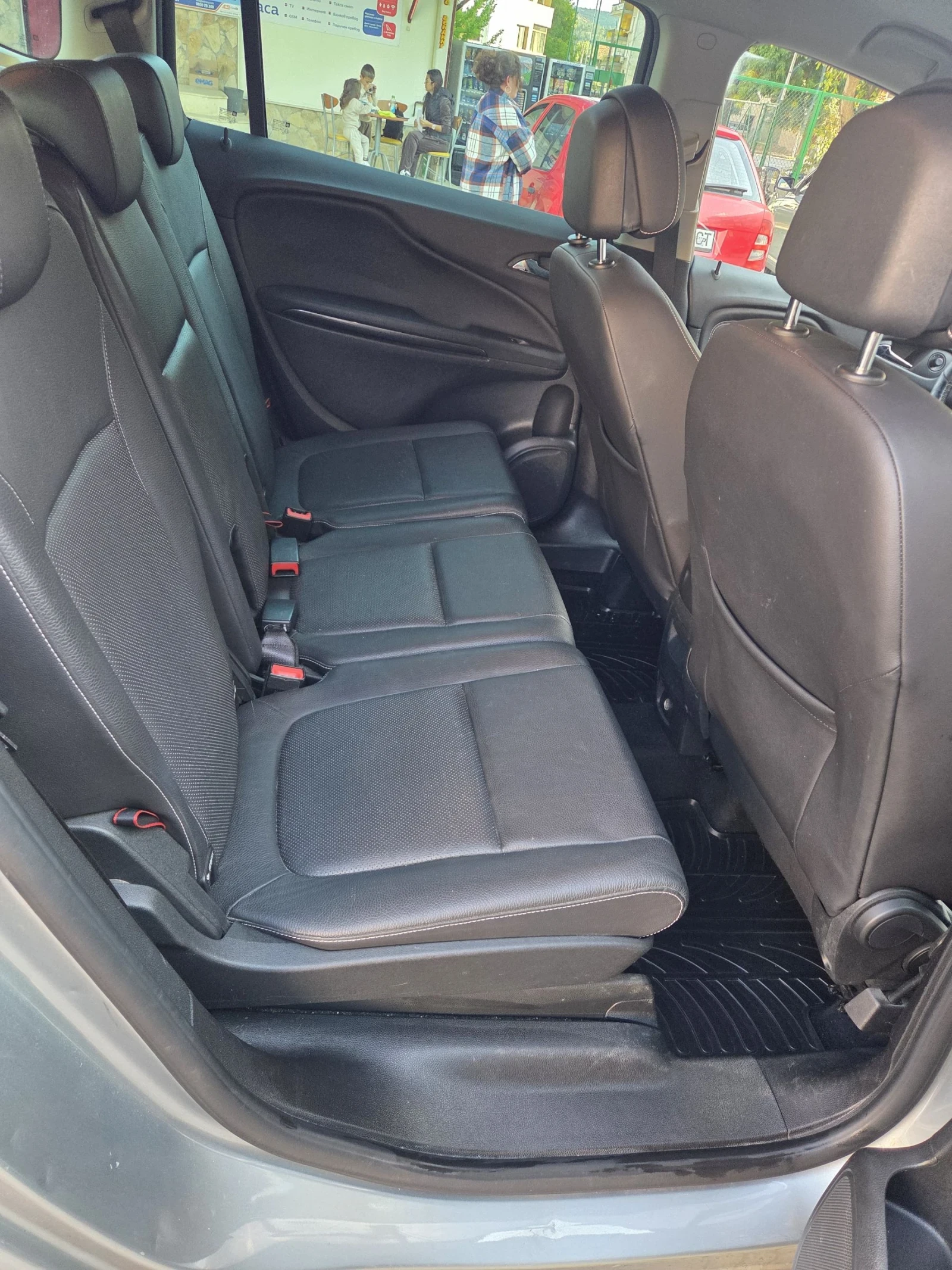 Opel Zafira 2.0 DTCI //AVTOMAT\\7Места, снимка 9 - Автомобили и джипове - 56259272