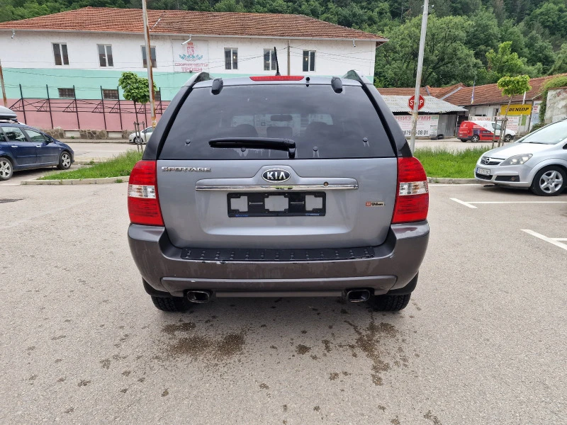 Kia Sportage, снимка 6 - Автомобили и джипове - 47767647