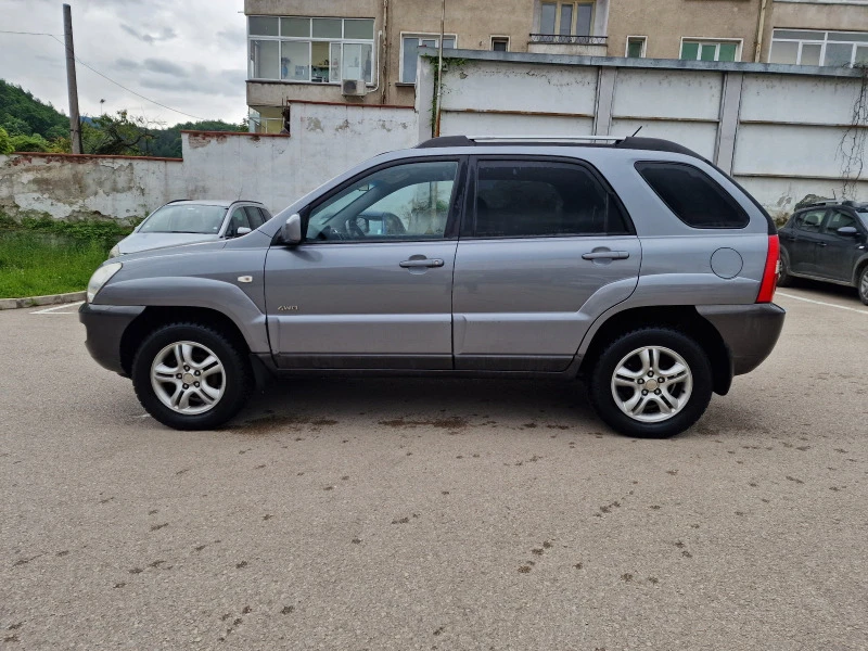 Kia Sportage, снимка 4 - Автомобили и джипове - 47767647