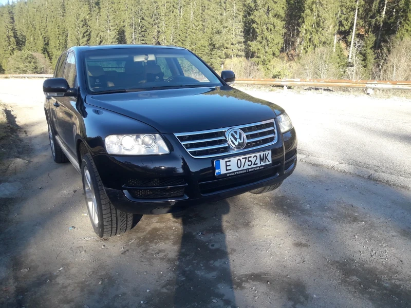 VW Touareg, снимка 1 - Автомобили и джипове - 47385873