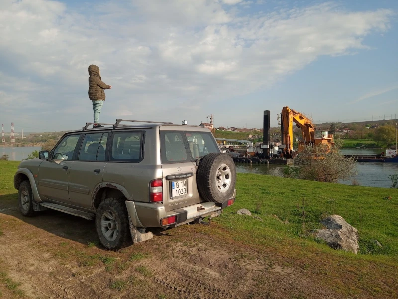 Nissan Patrol Y61 LONG, снимка 2 - Автомобили и джипове - 53235674