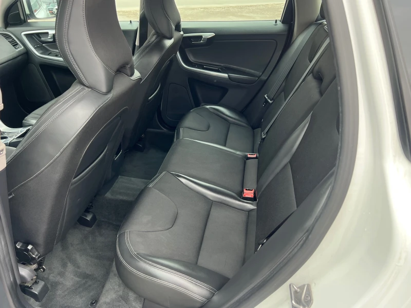 Volvo XC60 ТОП* СОБСТВЕН ЛИЗИНГ НА 100% ОДОБРЕНИЕ, снимка 11 - Автомобили и джипове - 51966943