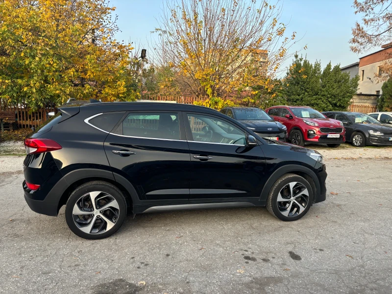 Hyundai Tucson 1.7 crdi / Автомат/Navi/Панорама/Keyless-go, снимка 17 - Автомобили и джипове - 52433271