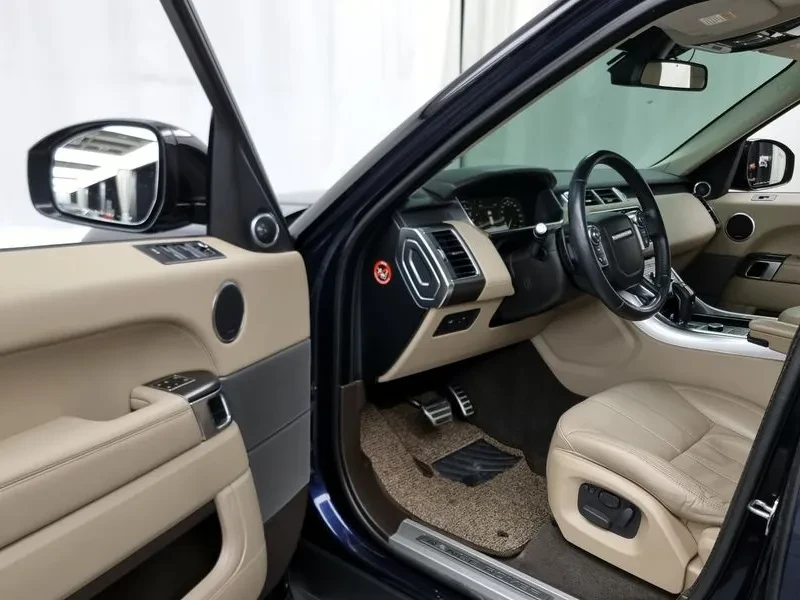 Land Rover Range Rover Sport 3.0, снимка 10 - Автомобили и джипове - 54500117