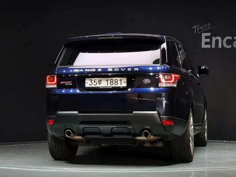 Land Rover Range Rover Sport 3.0, снимка 4 - Автомобили и джипове - 54500117