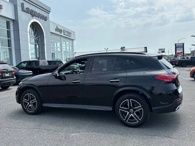 Mercedes-Benz GLC 300 * 4MATIC * ПРЕДСТАВИТЕЛСТВО * 360 * ПОДГРЕВИ * ПАМ, снимка 7 - Автомобили и джипове - 54812079
