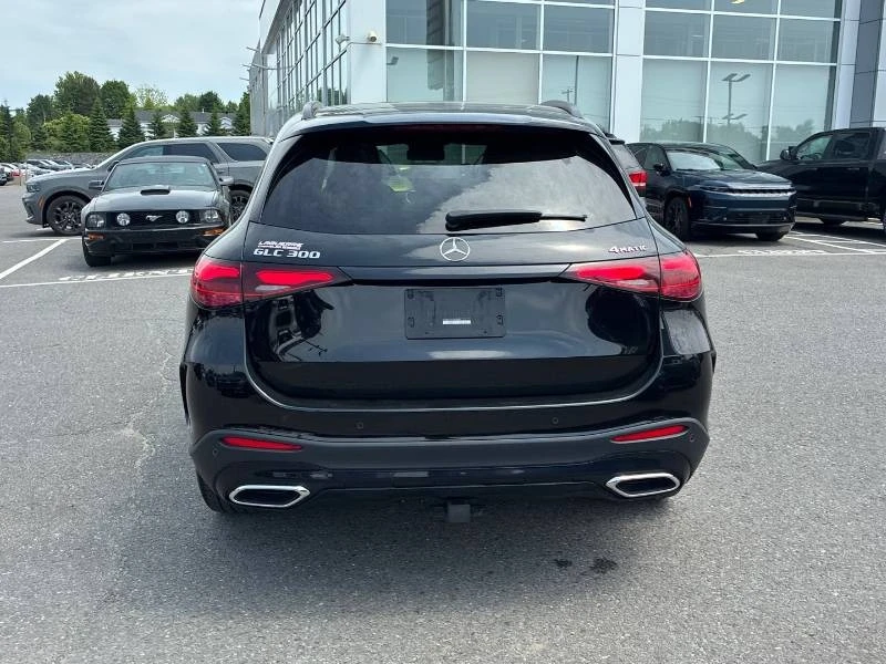 Mercedes-Benz GLC 300 * 4MATIC * ПРЕДСТАВИТЕЛСТВО * 360 * ПОДГРЕВИ * ПАМ, снимка 5 - Автомобили и джипове - 54812079