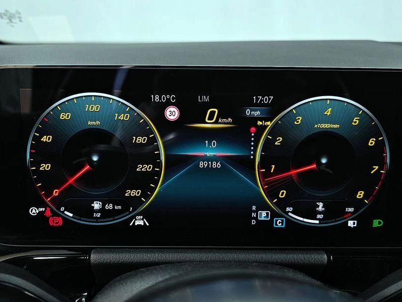 Mercedes-Benz GLA GLA250 4MATIC| 221�.�.| ���.��������� | Mobile.bg � ����������� 8