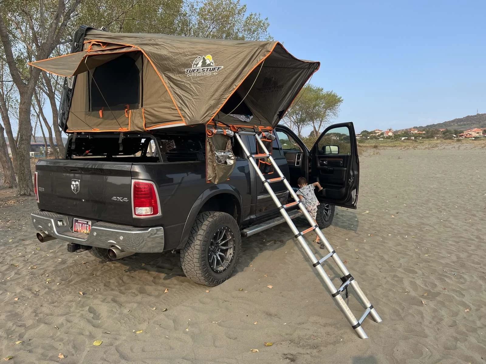 Dodge RAM 1500 LARAMIE - изображение 8