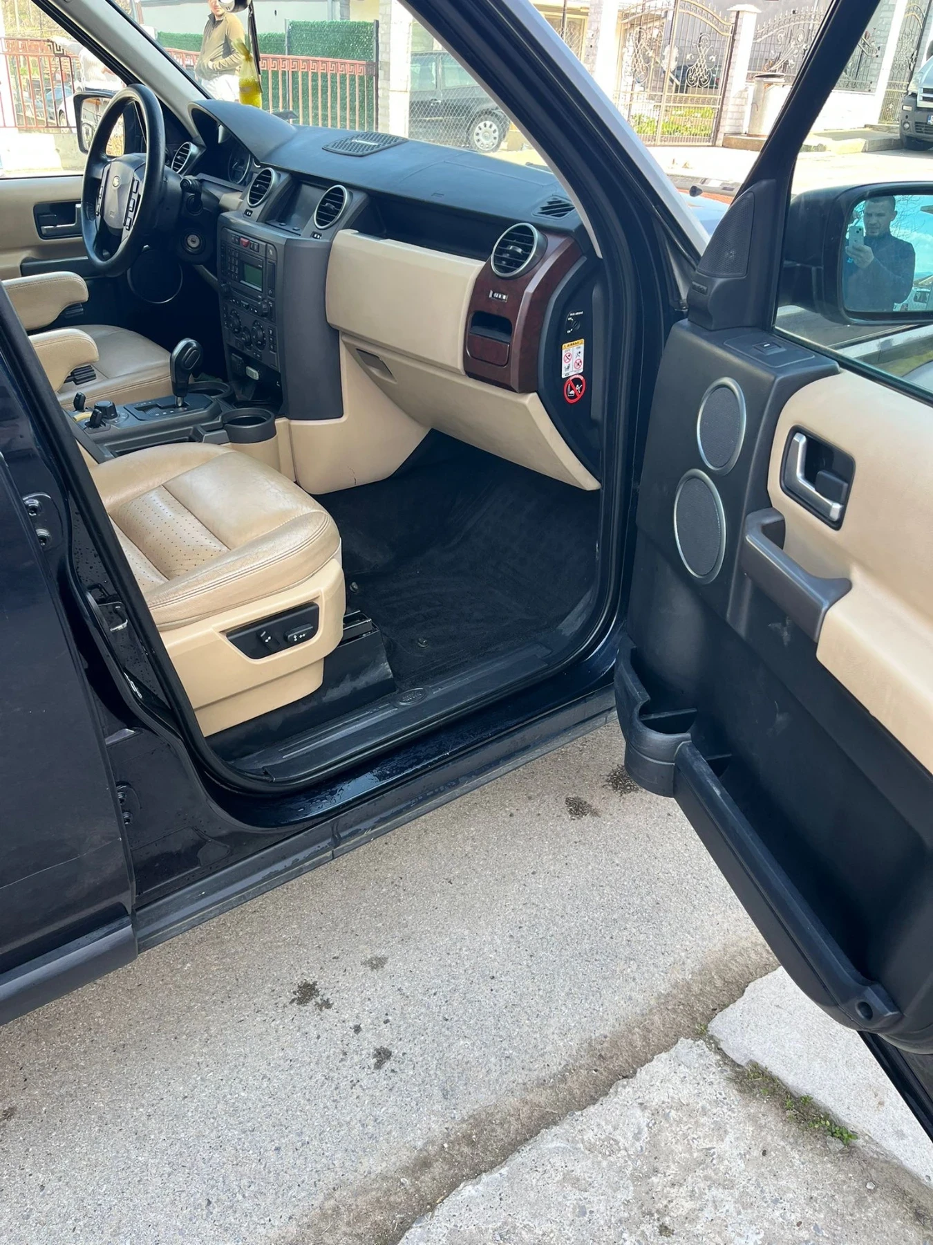 Land Rover Discovery, снимка 13 - Автомобили и джипове - 54032261