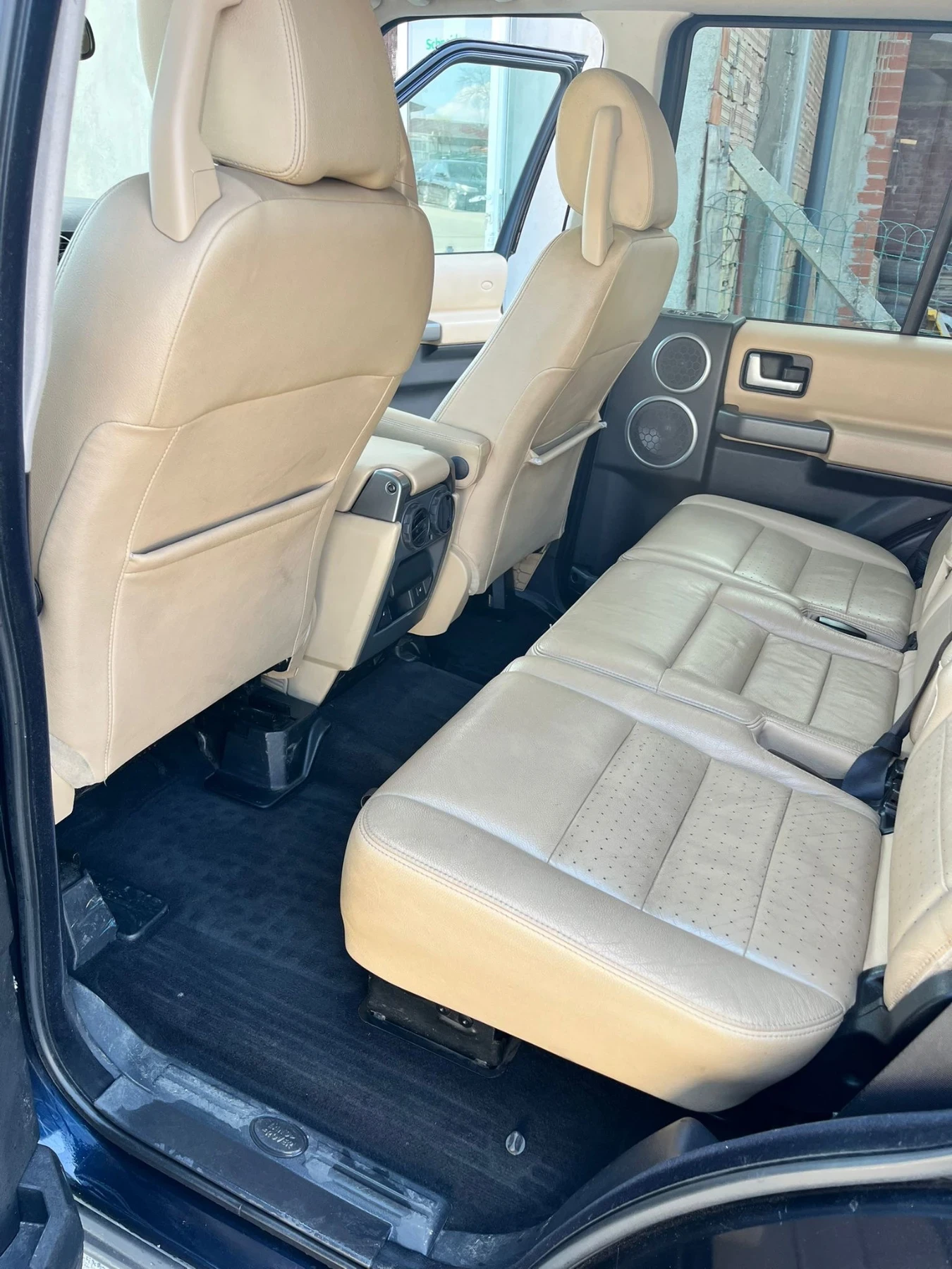 Land Rover Discovery, снимка 15 - Автомобили и джипове - 54032261