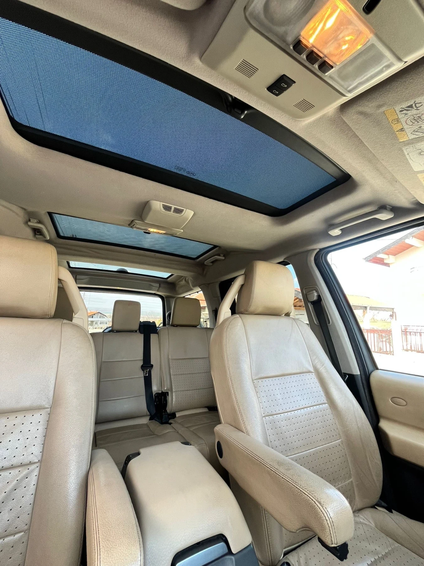 Land Rover Discovery, снимка 10 - Автомобили и джипове - 54032261