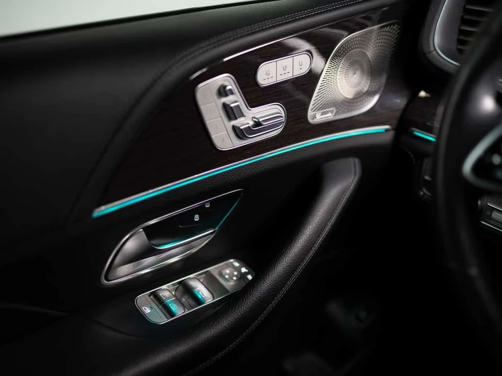 Mercedes-Benz GLS 450 AMG/360/PANO/ДИСТРОНИК/ФИКСИРАНА ЦЕНА ДО БГ, снимка 10 - Автомобили и джипове - 54135962