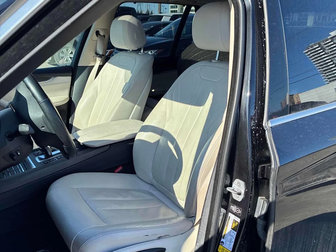 BMW X5 * xDrive35i * ДИГИТАЛНО ТАБЛО* ПАНОРАМА* ПОДГРЕВИ*, снимка 14 - Автомобили и джипове - 54222246