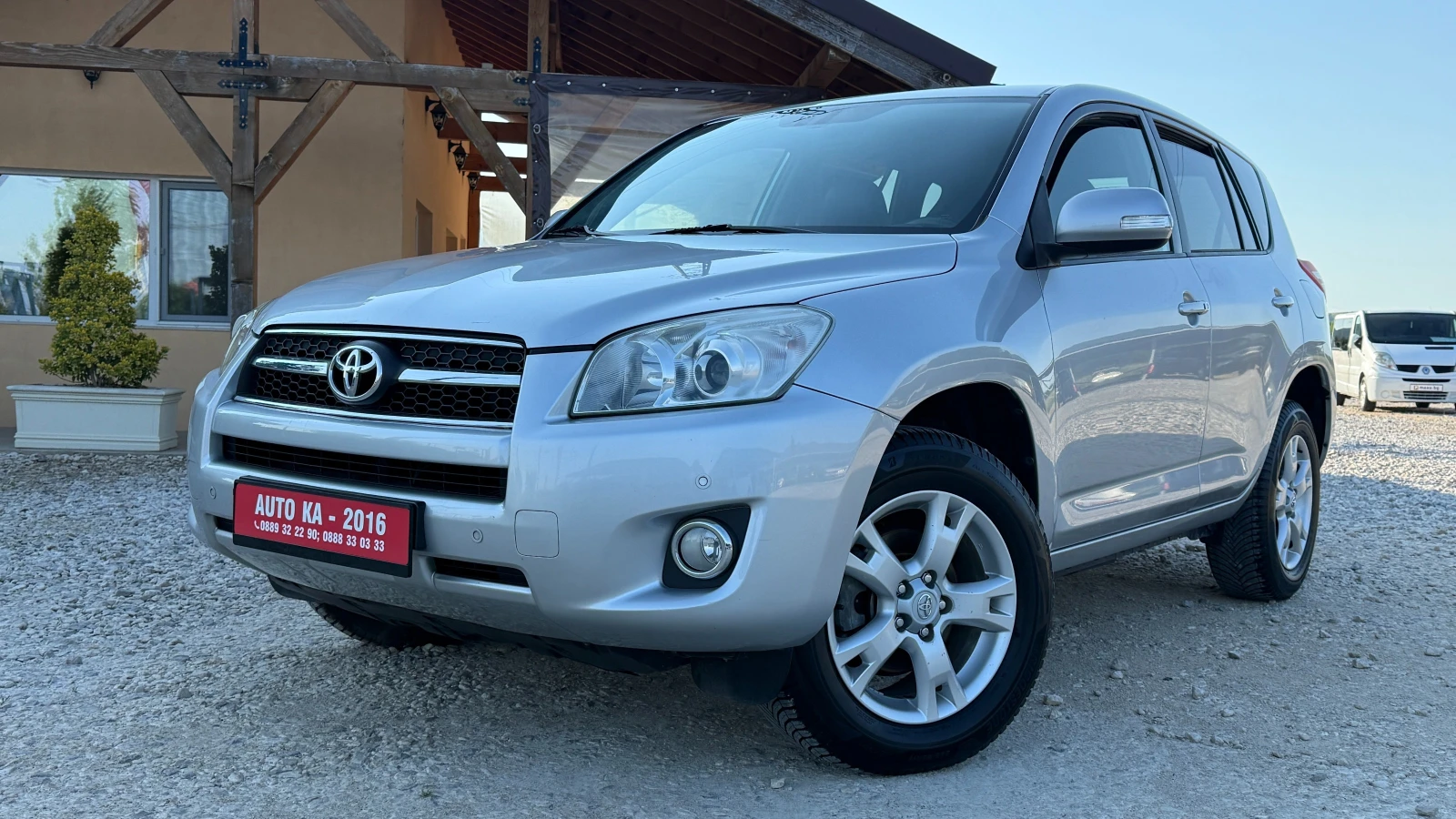 Toyota Rav4 2.2D4D-150кс/Key less/Face/EURO 5/ВНОС ОТ ИТАЛИЯ, снимка 3 - Автомобили и джипове - 54891318