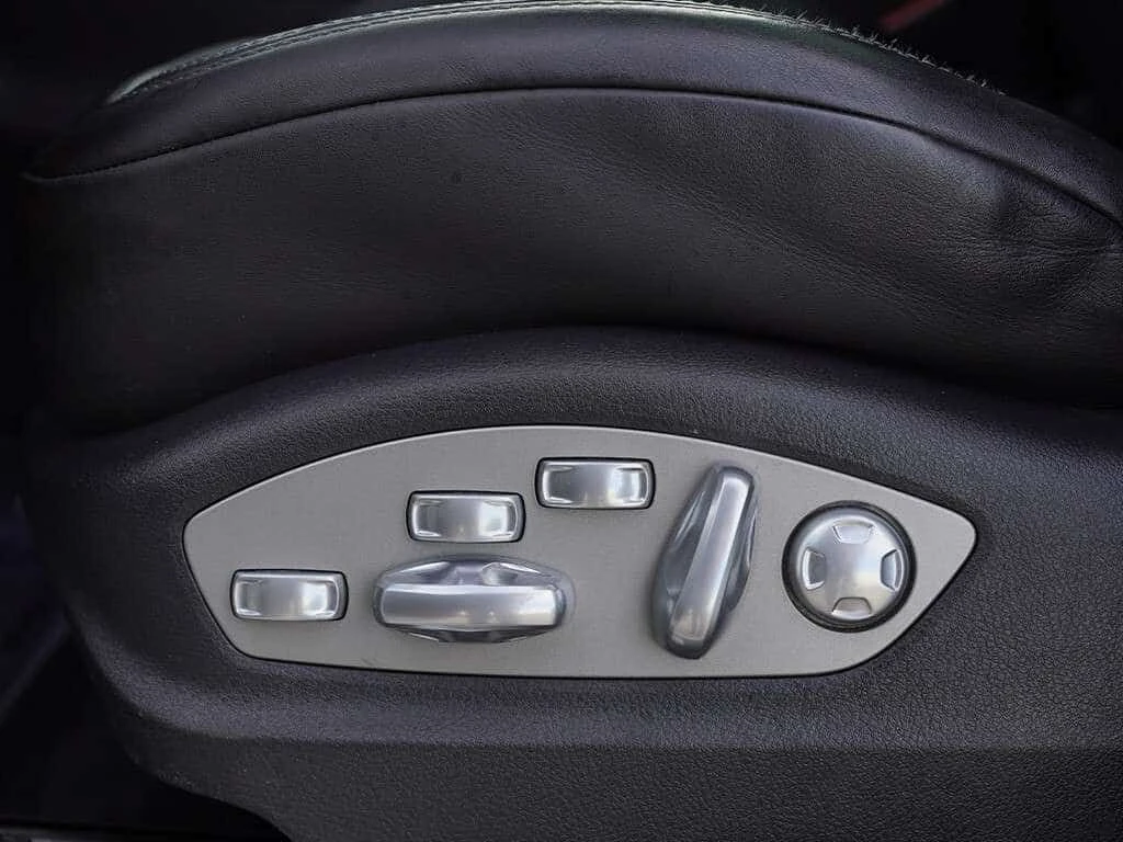 Porsche Macan * GTS Panoramic roof BSM * CARFAX * ЦЕНА ДО БГ, снимка 14 - Автомобили и джипове - 54917539