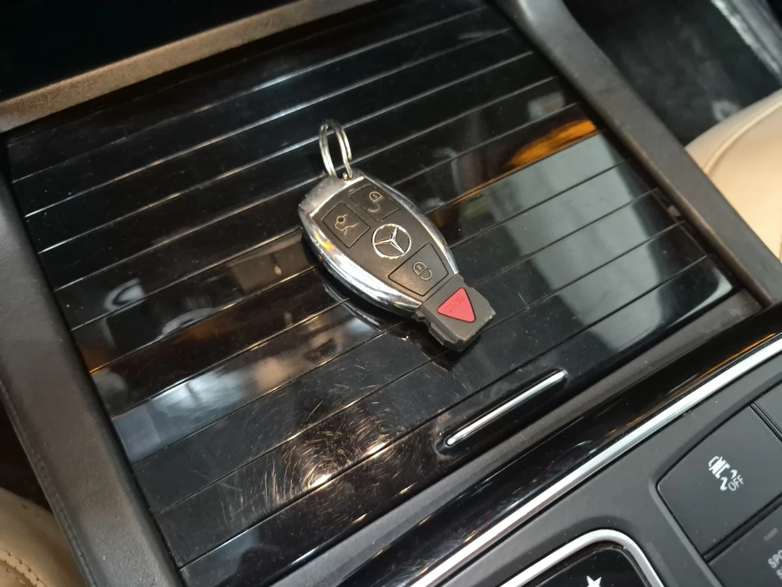 Mercedes-Benz GLS 63 AMG, снимка 15 - Автомобили и джипове - 55004298