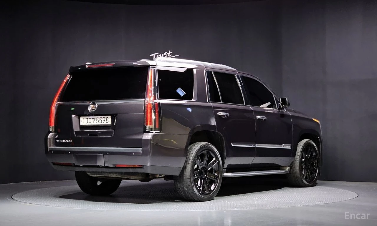 Cadillac Escalade 6.2* V8* ПОДГРЕВ* ОБДУХВАНЕ* КАМЕРА, снимка 2 - Автомобили и джипове - 55277348