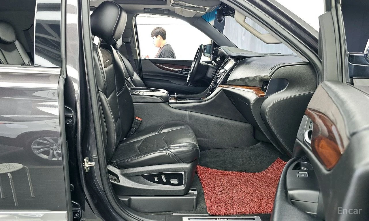Cadillac Escalade 6.2* V8* ПОДГРЕВ* ОБДУХВАНЕ* КАМЕРА, снимка 11 - Автомобили и джипове - 55277348