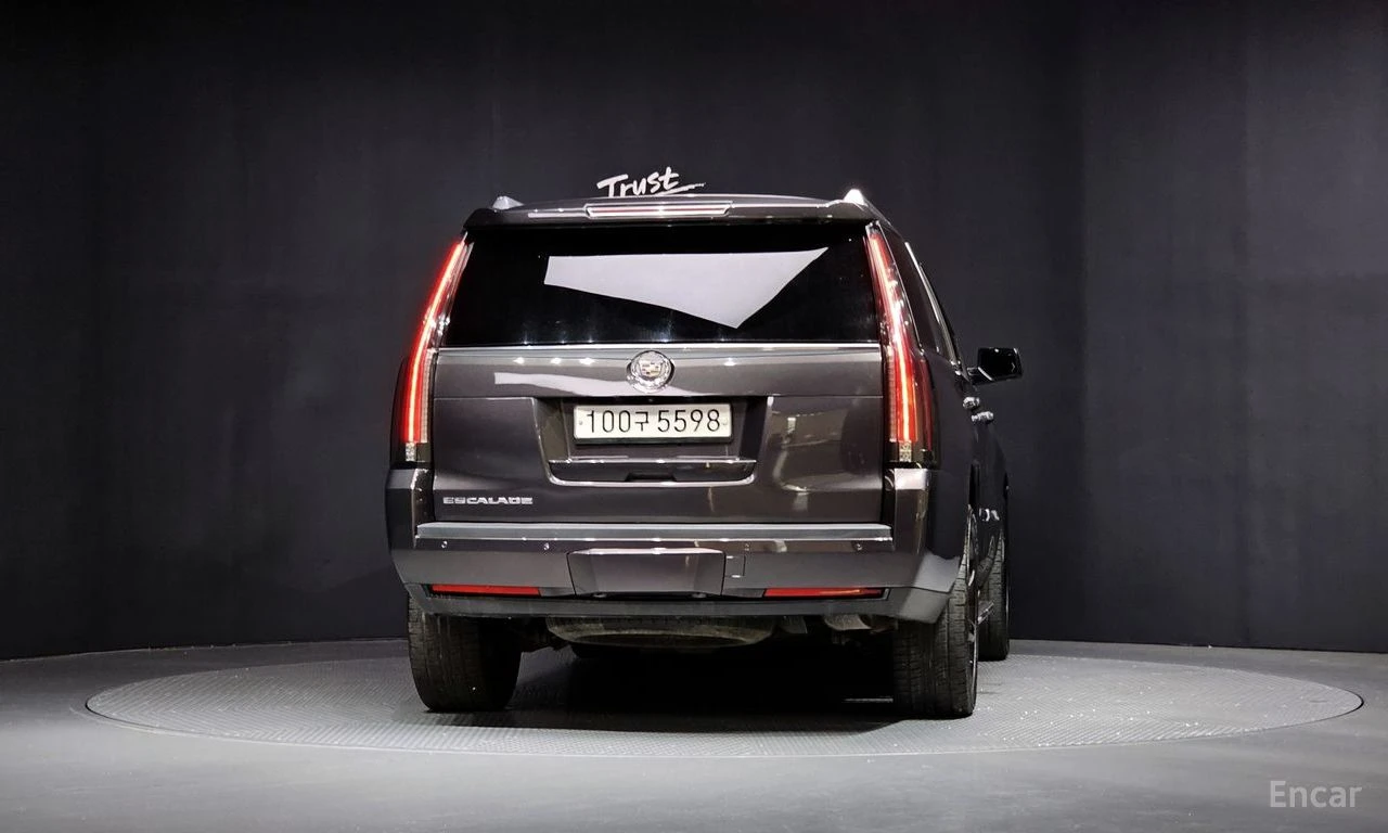 Cadillac Escalade 6.2* V8* ПОДГРЕВ* ОБДУХВАНЕ* КАМЕРА, снимка 4 - Автомобили и джипове - 55277348