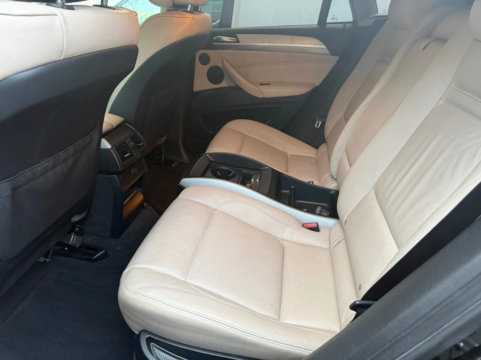 BMW X6 M/BlackEdition/Full/Обслужена/Уникална, снимка 15 - Автомобили и джипове - 55696095