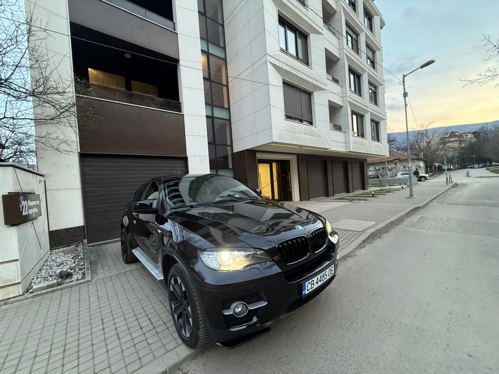 BMW X6 M/BlackEdition/Full/Обслужена/Уникална, снимка 2 - Автомобили и джипове - 55696095